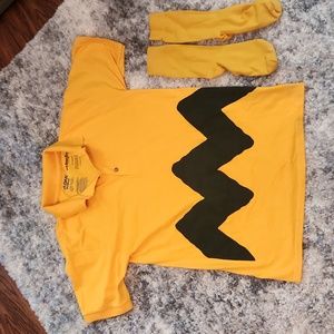 Men's size Small Charlie Brown costume shirt and socks